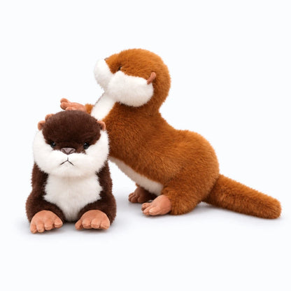 Loutre peluche vue de face avec silhouette d'animal aquatique arrondie